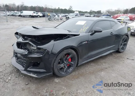 2021 Chevrolet Camaro Rwd Lt1 z USA, uszkodzony, nr VIN 1G1FF1R71M0136800